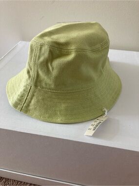 Madewell short brimmed bucket hat